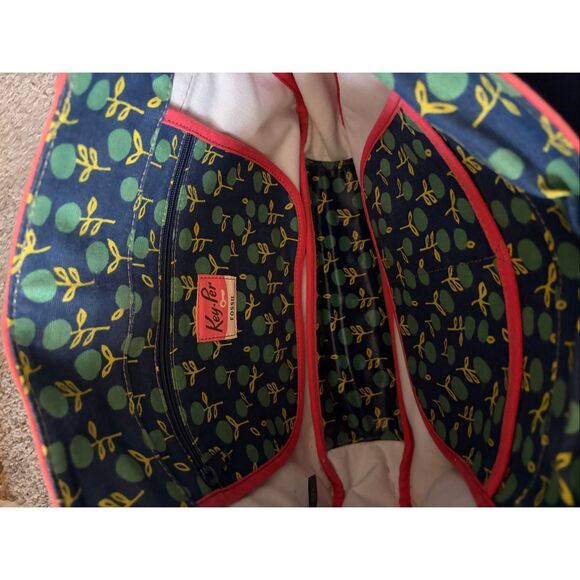 Vintage Fossil Key-Per Coated Canvas Multi-Color Floral Messenger Bag - Picture 8 of 14